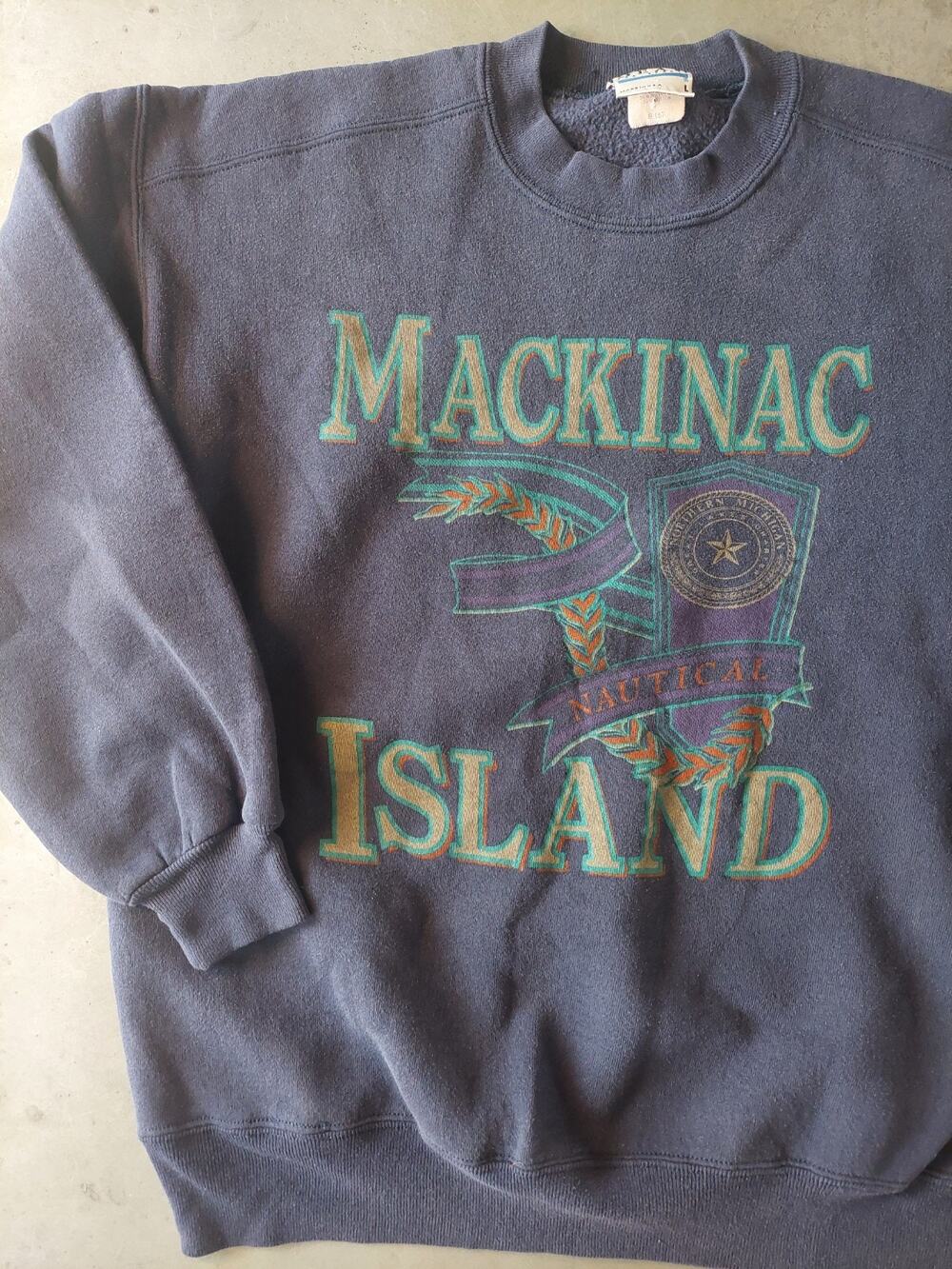 90s Vintage Sun Faded Distressed Mackinac Island Sweatshirt Cotton navy GEAR Tag